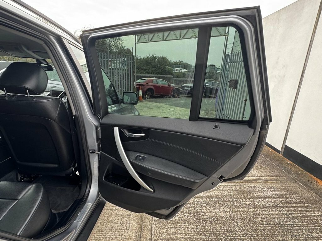 BMW X3 2L Se Black #17