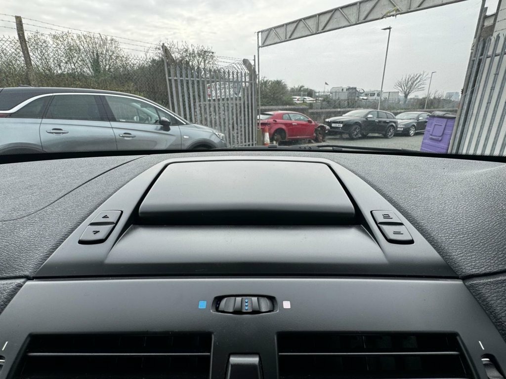 BMW X3 2L Se Black #35