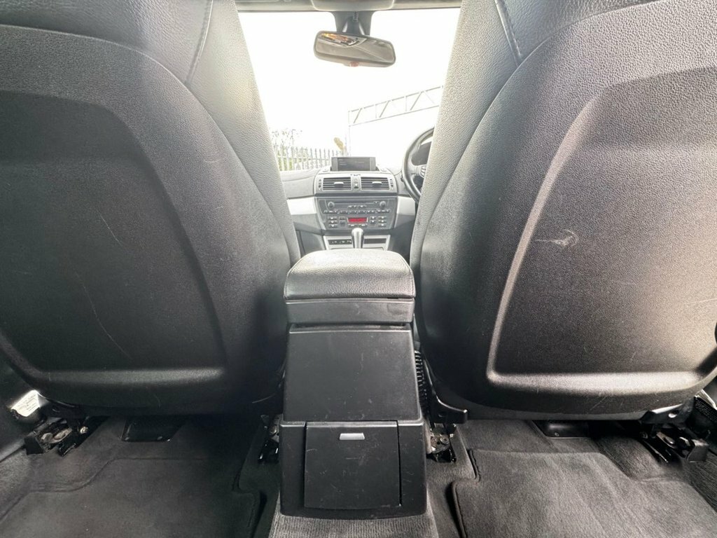 BMW X3 2L Se Black #28