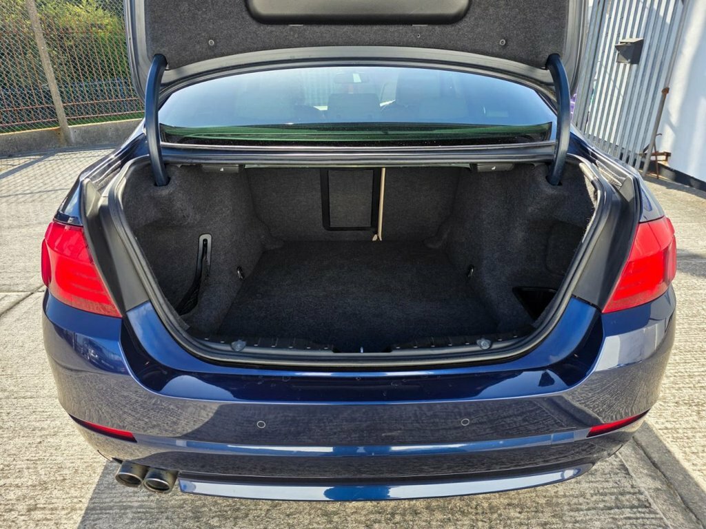 BMW 5 Series 2L Se RO11JZK Blue #5