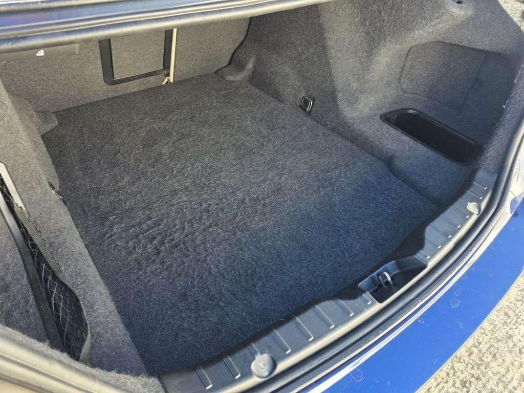 BMW 5 Series 2L Se RO11JZK Blue #6