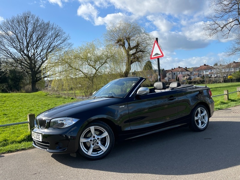 BMW 1 Series 118I Exclusive Edition Black #5