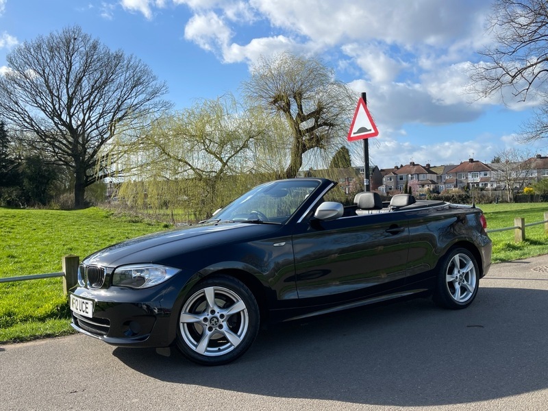 BMW 1 Series 118I Exclusive Edition Black #6