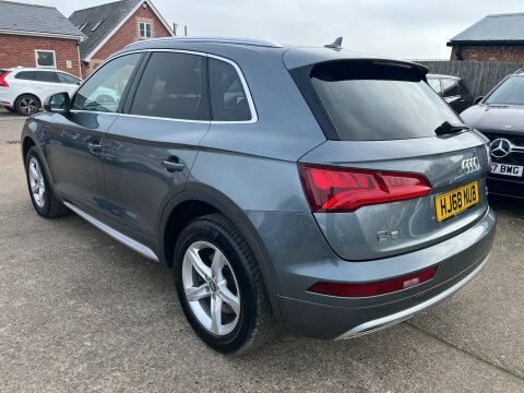 Audi Q5 2.0 Tdi 40 HJ68NUB Grey #6