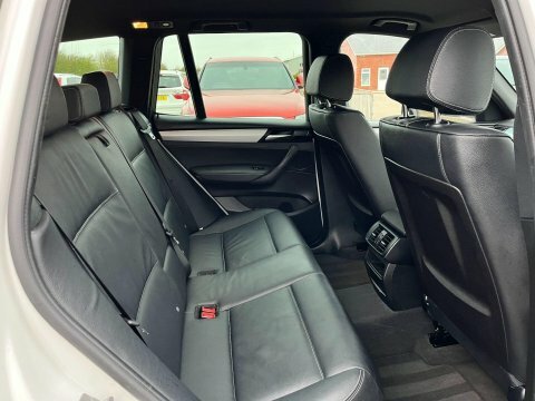 BMW X3 2.0 20D M VO65JWG White #2