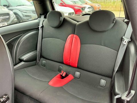 Mini Hatch 1.6 John Cooper Red #4