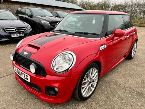 Mini Hatch 1.6 John Cooper Red #5