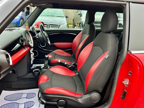 Mini Hatch 1.6 John Cooper Red #2