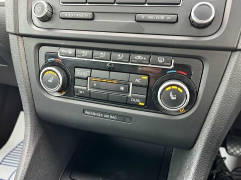 Volkswagen Golf 2.0 Tdi Bluemotion LO62LRK Black #4