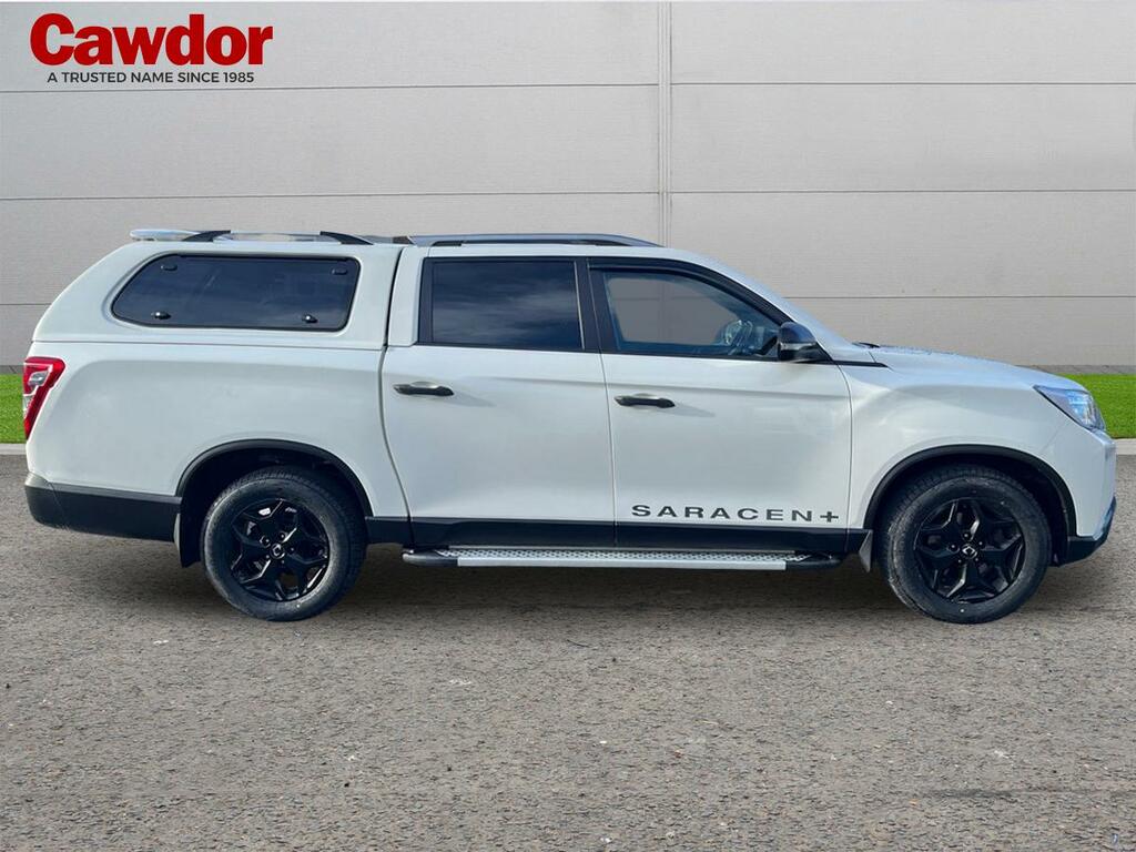 SsangYong Musso Saracen Cab CV24HJF White #2