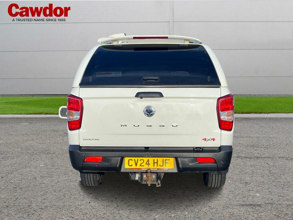 SsangYong Musso Saracen Cab CV24HJF White #4