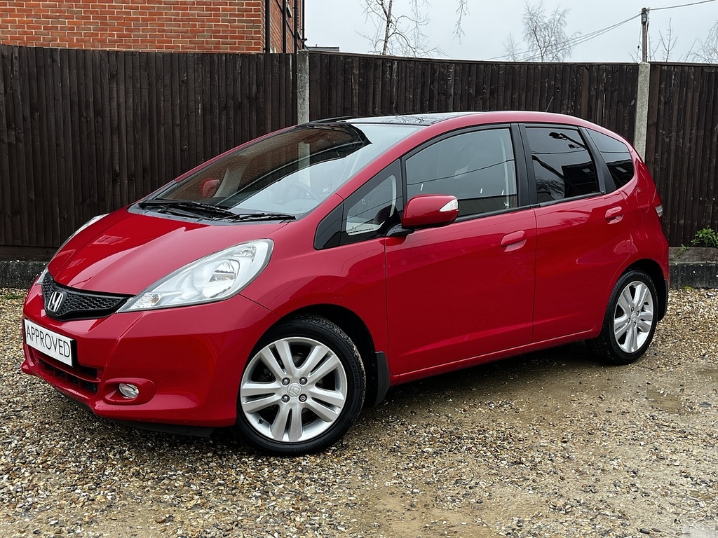 Honda Jazz I-vtec Ex FG12NUF Red #4