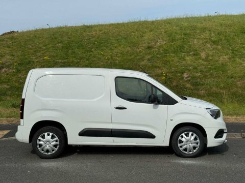 Vauxhall Combo 1.5 Combo 2300 DS70XKP White #5