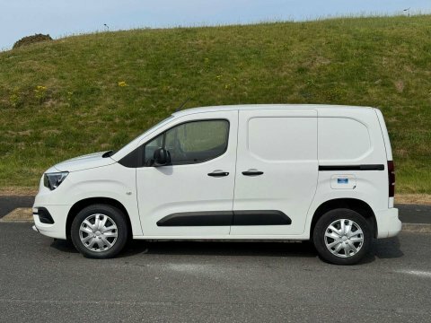 Vauxhall Combo 1.5 Combo 2300 DS70XKP White #4