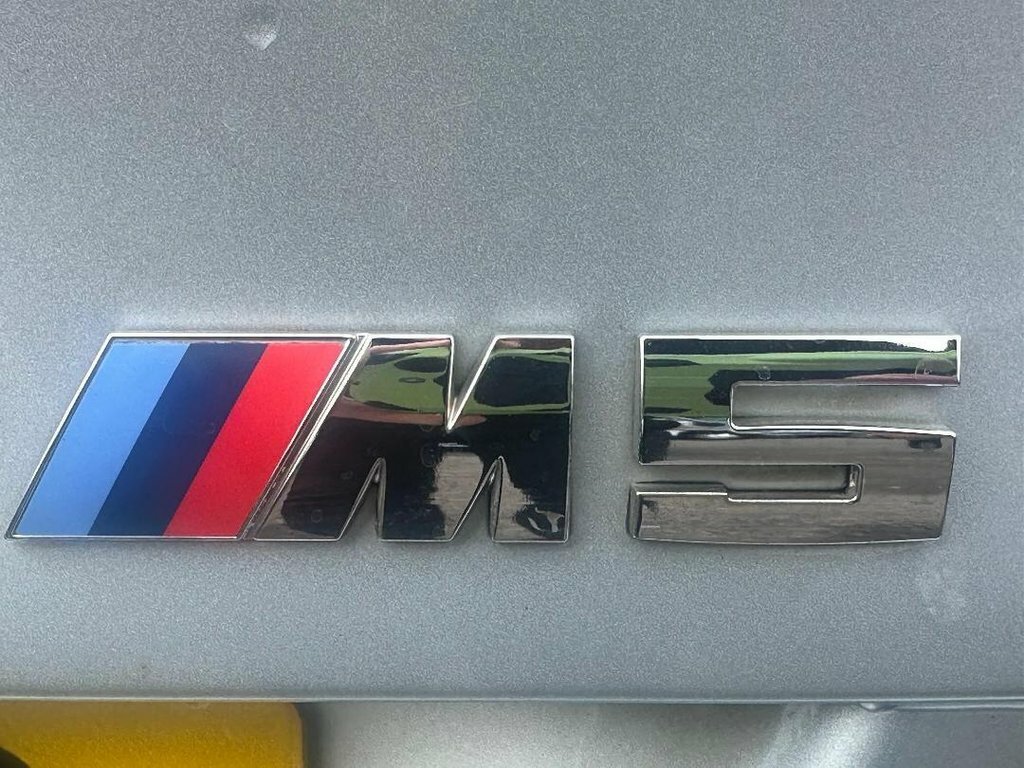 BMW M5 Saloon YF64FTC Blue #5