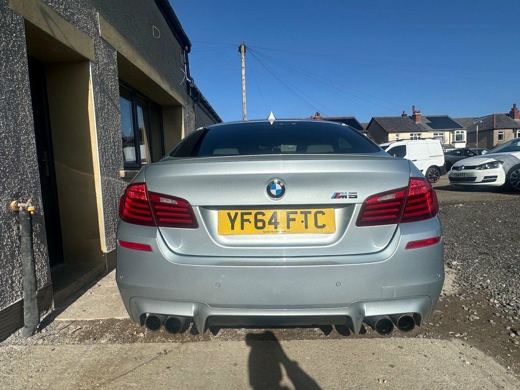 BMW M5 Saloon YF64FTC Blue #4