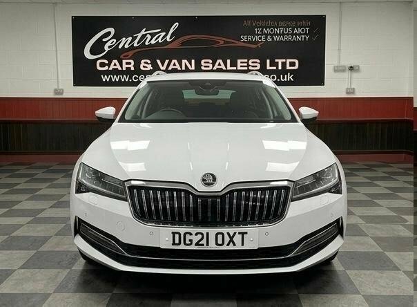 Skoda Superb 2L Se L DG21OXT White #4