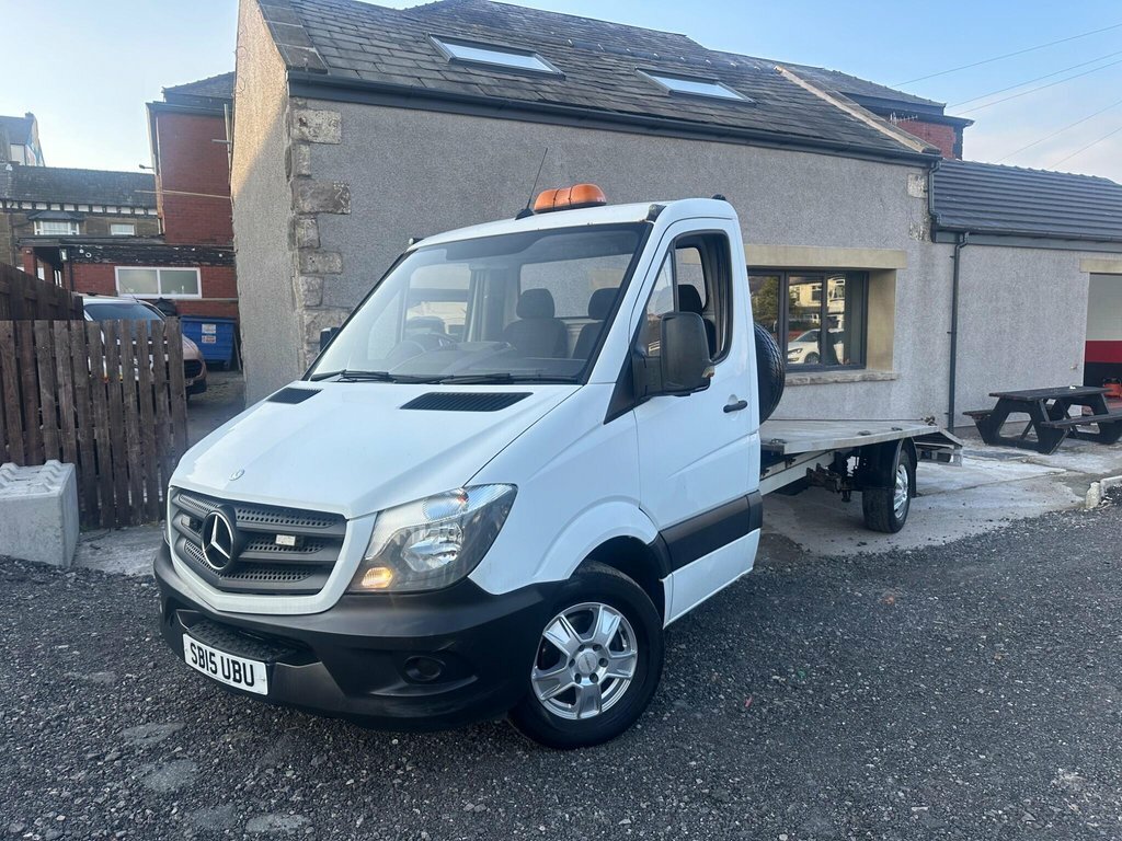 Mercedes-Benz Sprinter Diesel White