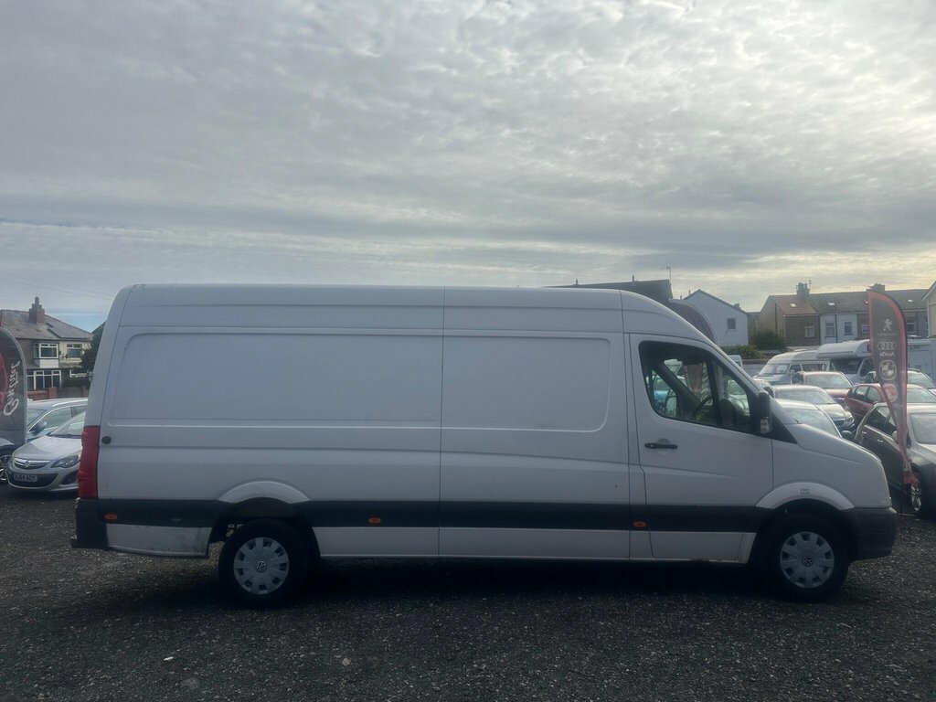 Volkswagen Crafter 2L Cr35 GK67YWU White #2