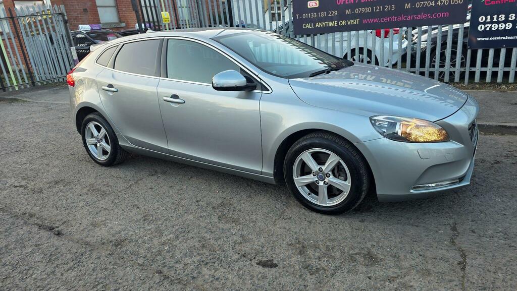 Volvo V40 2.0 D4 Se Nav Geartronic Euro 6 Ss CE15SMX Silver #5