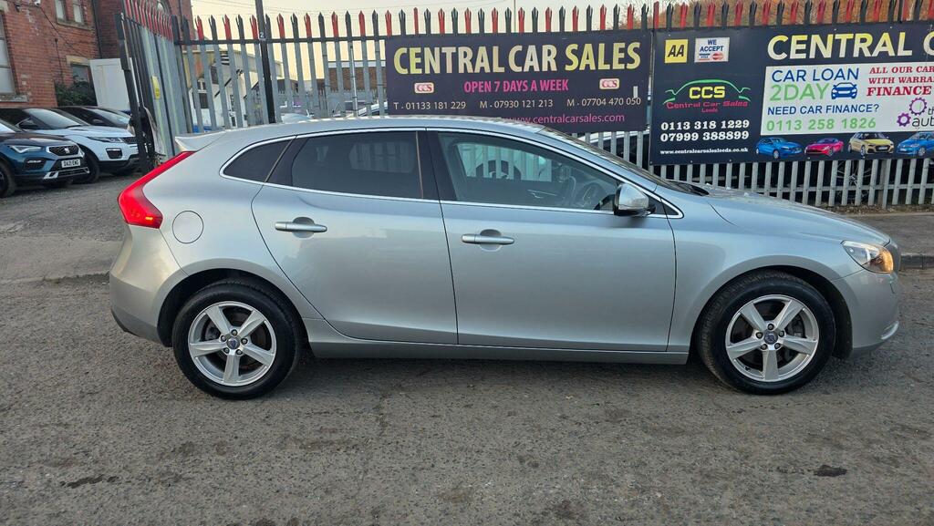 Volvo V40 2.0 D4 Se Nav Geartronic Euro 6 Ss CE15SMX Silver #6