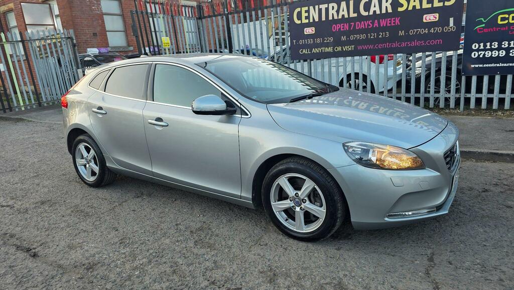Volvo V40 2.0 D4 Se Nav Geartronic Euro 6 Ss Silver