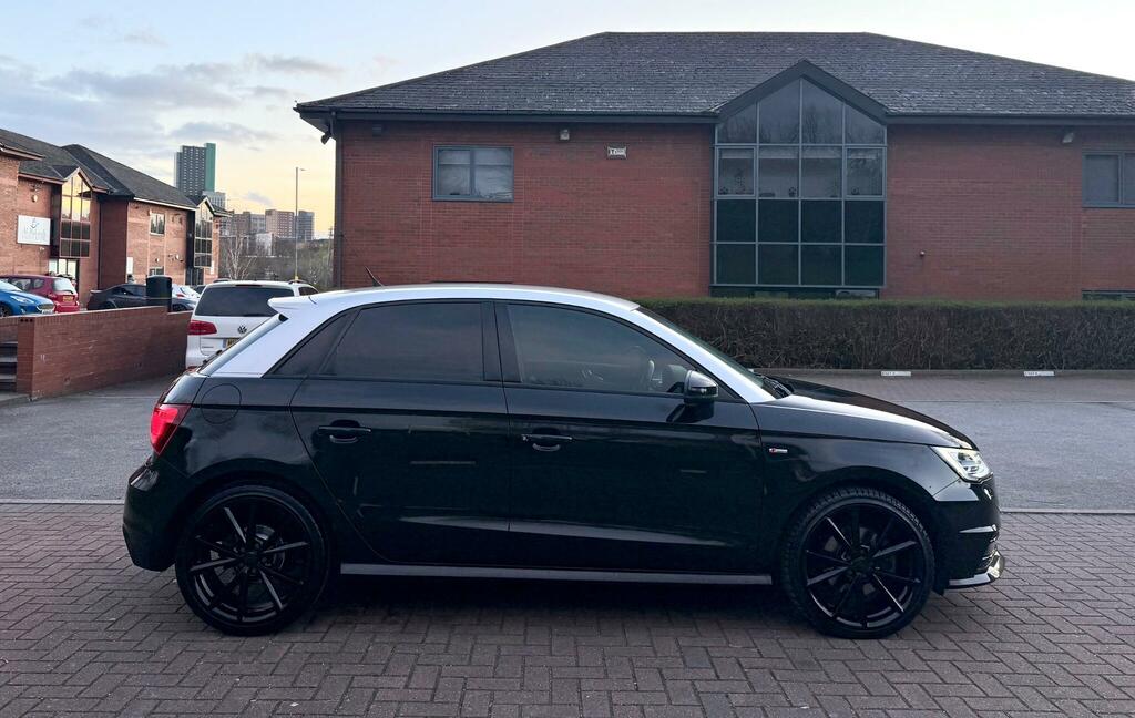 Audi A1 1.4 Tfsi Cod Black Edition Sportback S Tronic Euro GK67PJX Black #4
