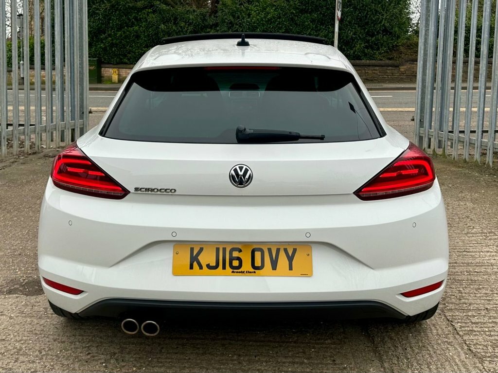 Volkswagen Scirocco 2.0 Tdi Bluemotion Tech Gt Hatchback Ds KJ16OVY White #6
