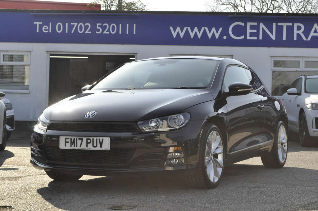 Volkswagen Scirocco 2.0 Scirocco Gt Bluemotion Technology Tddi Semi-au Black #4