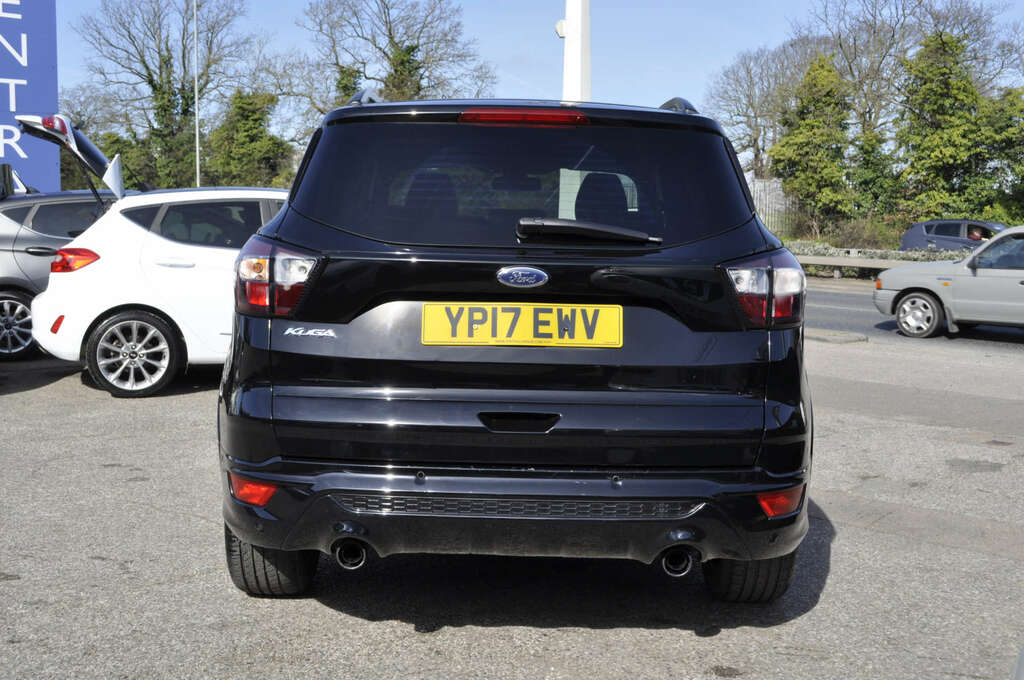 Ford Kuga 1.5 Kuga St-line Tdci YP17EWV Black #2