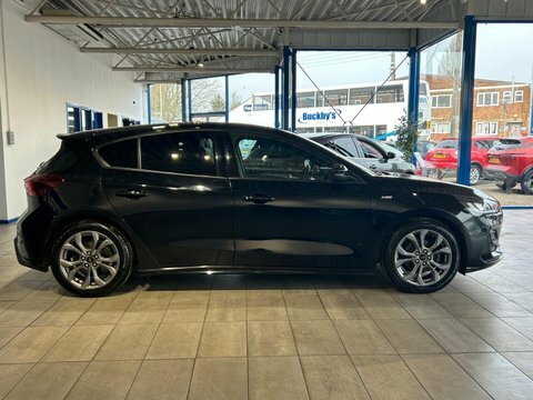 Ford Focus 1.0T Ecoboost St-line FH72KZD Black #2