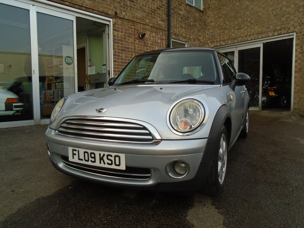 Mini Hatch 1.6 Cooper Silver