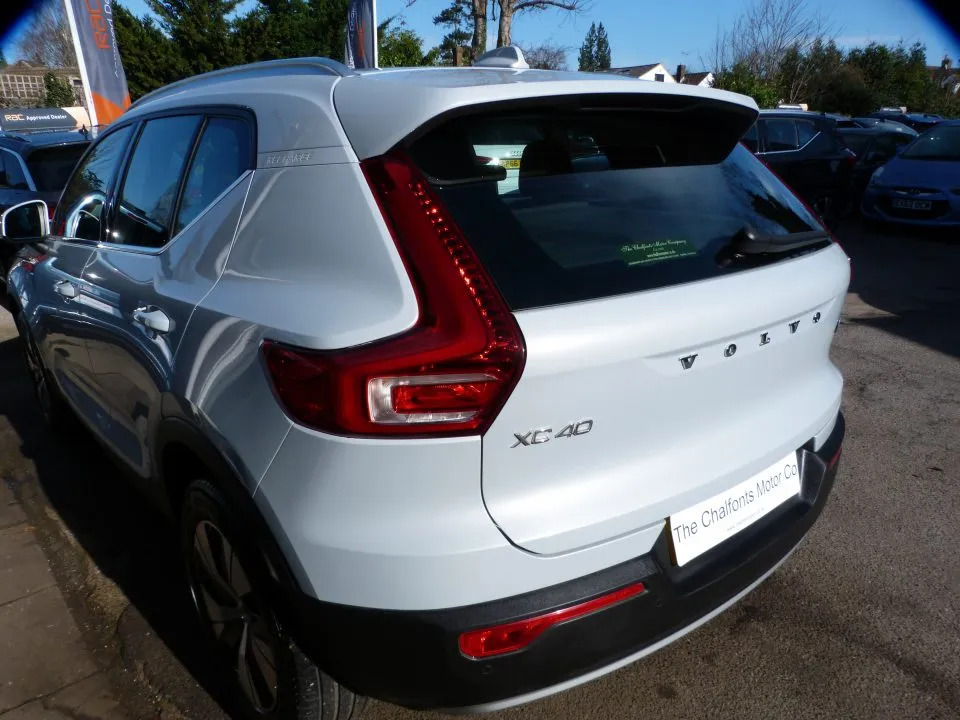 Volvo XC40 1.5H T4 Recharge Inscription  Silver #2