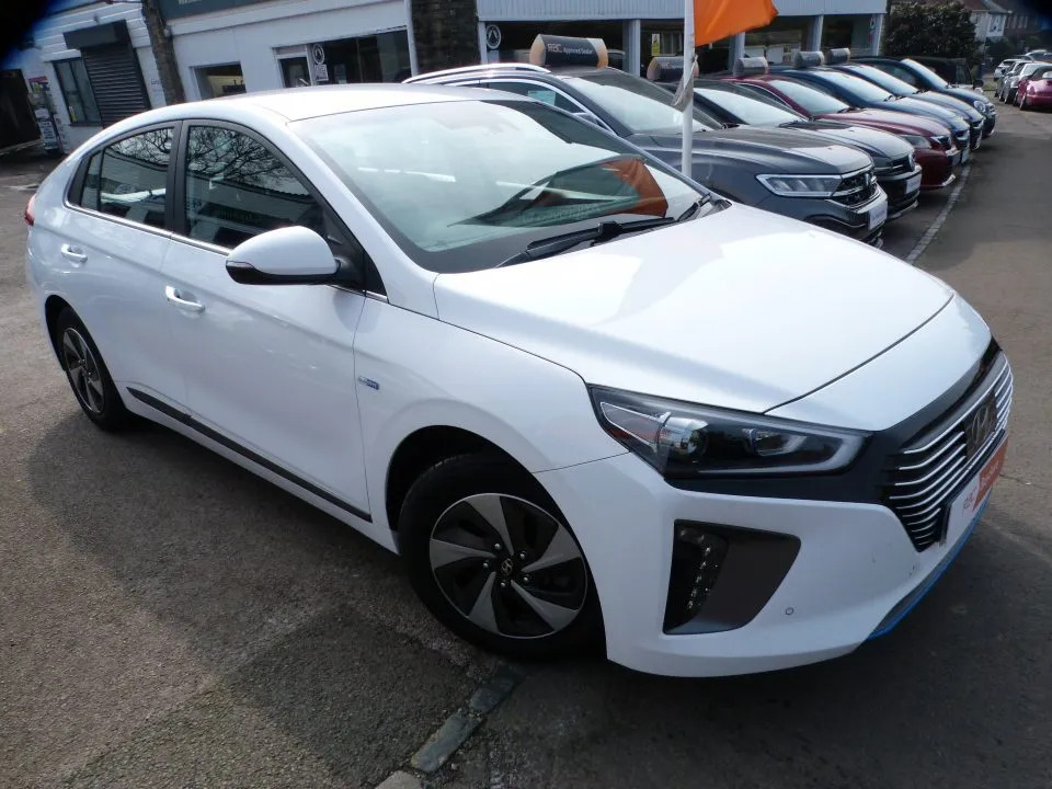 Hyundai Ioniq 1.6 H Premium Se White