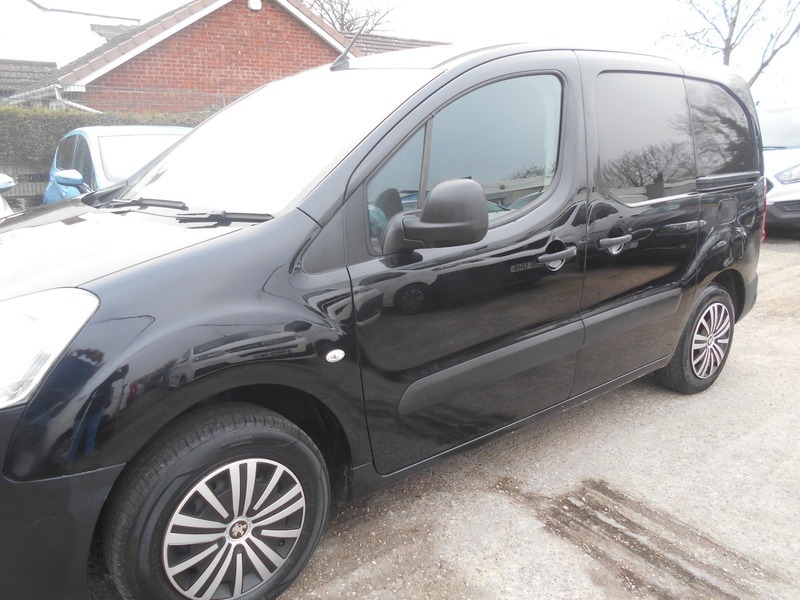 Peugeot Partner 2018 Blue Hdi Professional KY68KAE Black #3