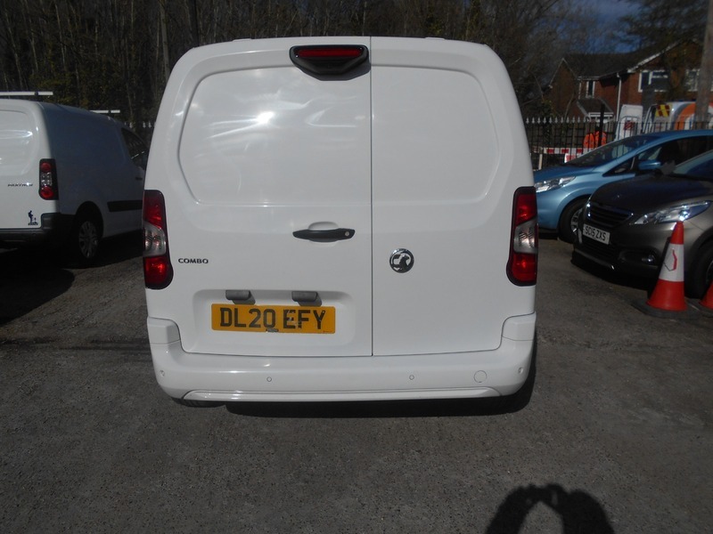 Vauxhall Combo 2020 L1h1 2000 Sportive DL20EFY White #4