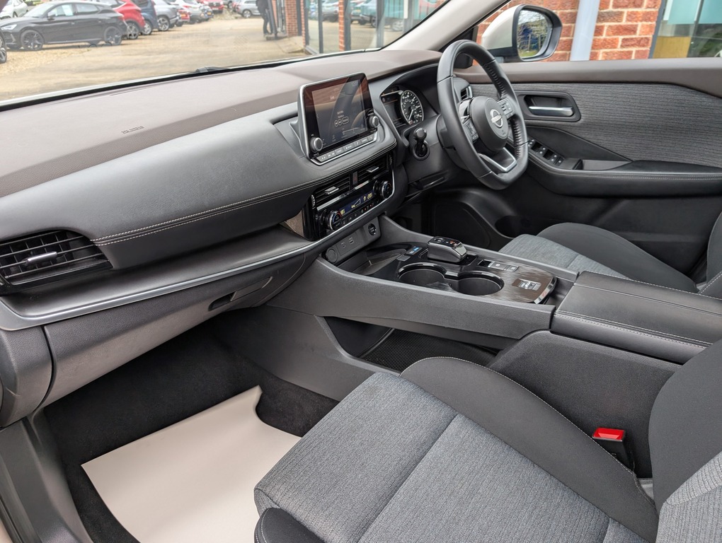 Nissan X-Trail 1.5 H E-power Acenta Premium Suv Hybrid DV24UCG Silver #2