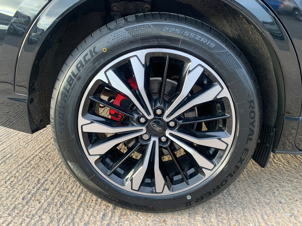 Ford Kuga 2.5H Duratec St-line X Edition Suv Hybr DL73CEK Black #4