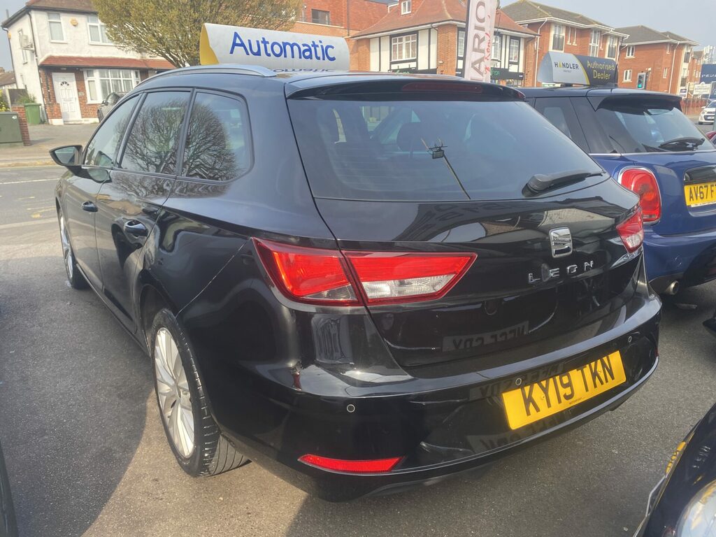 Seat Leon 1.6 Tdi Se Dynamic KY19TKN Black #4