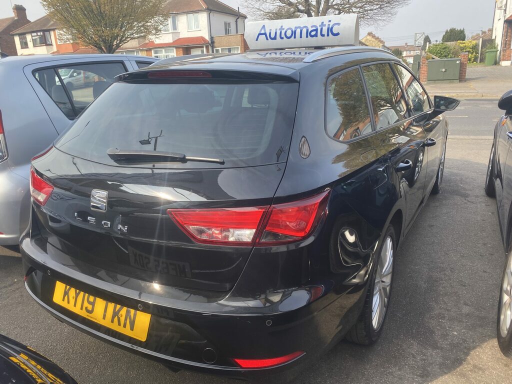 Seat Leon 1.6 Tdi Se Dynamic KY19TKN Black #3