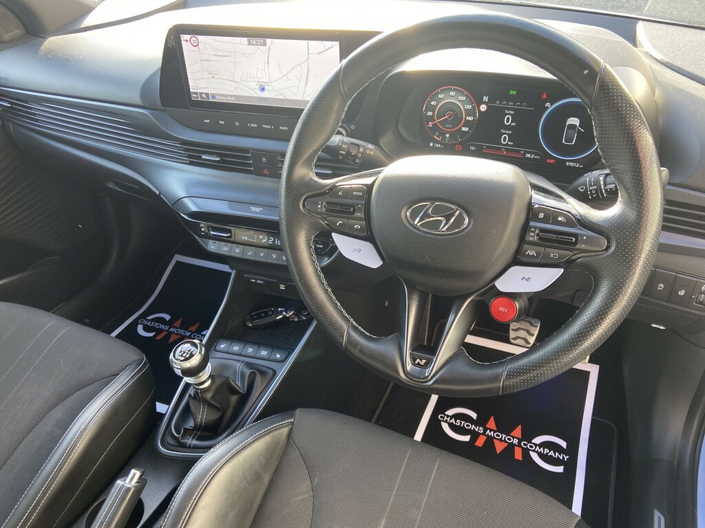 Hyundai I20 Se White #18