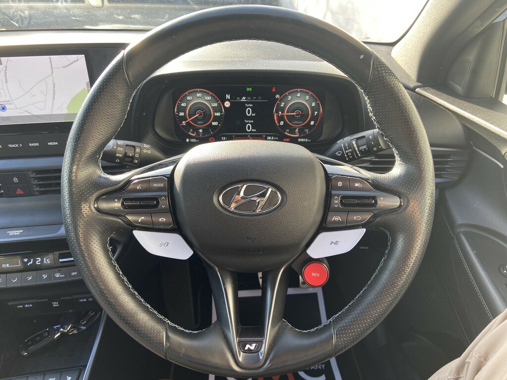 Hyundai I20 Se White #21