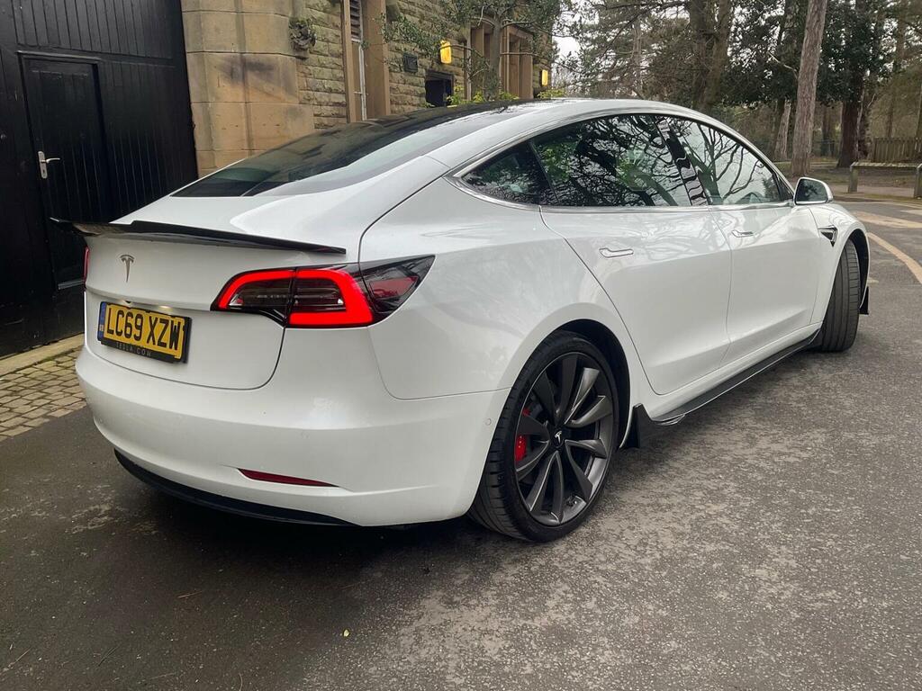 Tesla Model 3 Dual Motor Performance LC69XZW White #2