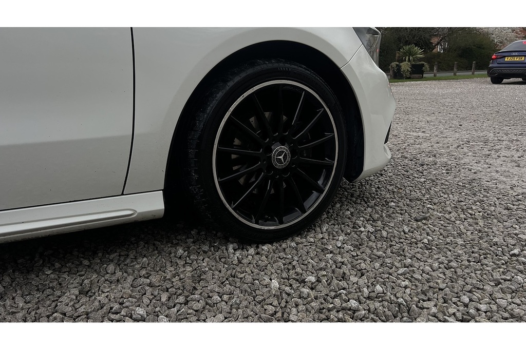 Mercedes-Benz A Class A160 Amg Line WA66PXC White #4