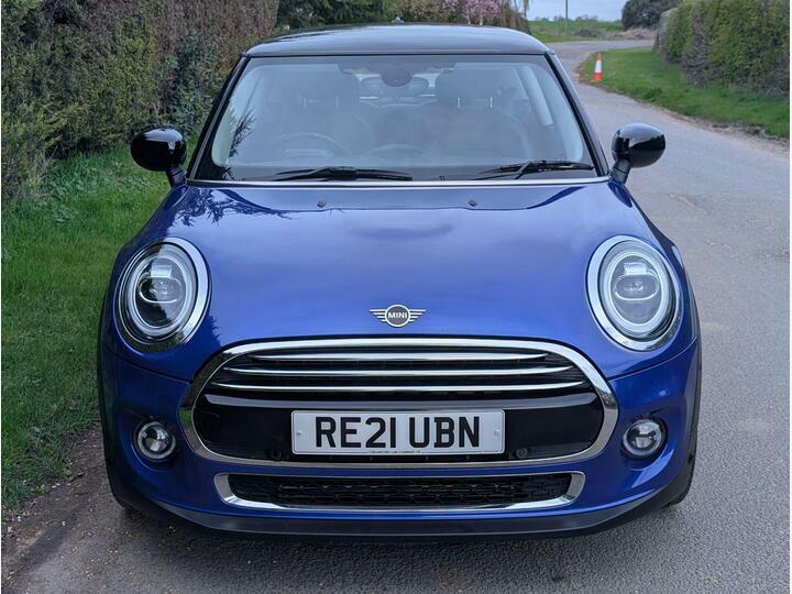 Mini Hatch 1.5 Cooper Exclusive Hatchback Steptron Blue