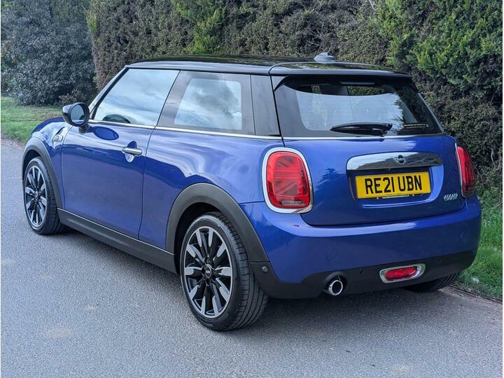 Mini Hatch 1.5 Cooper Exclusive Hatchback Steptron RE21UBN Blue #3