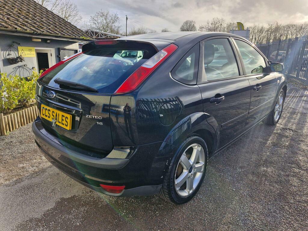 Ford Focus 1.8 Zetec Climate Black #6
