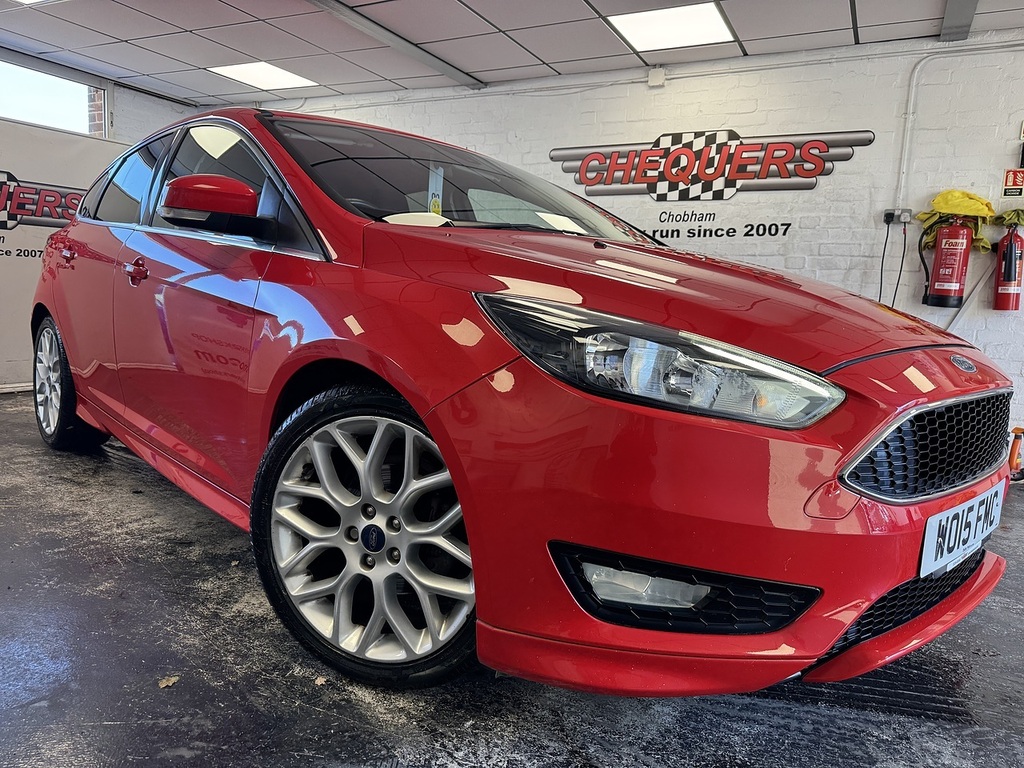 Ford Focus T Ecoboost Zetec S Red