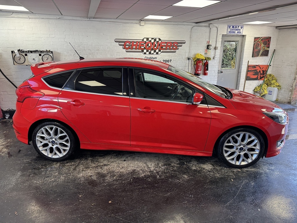 Ford Focus T Ecoboost Zetec S WO15FMC Red #5