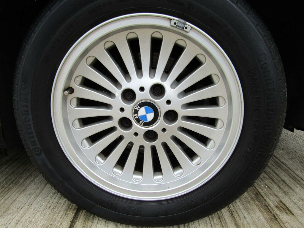 BMW 5 Series 540I Blue #6